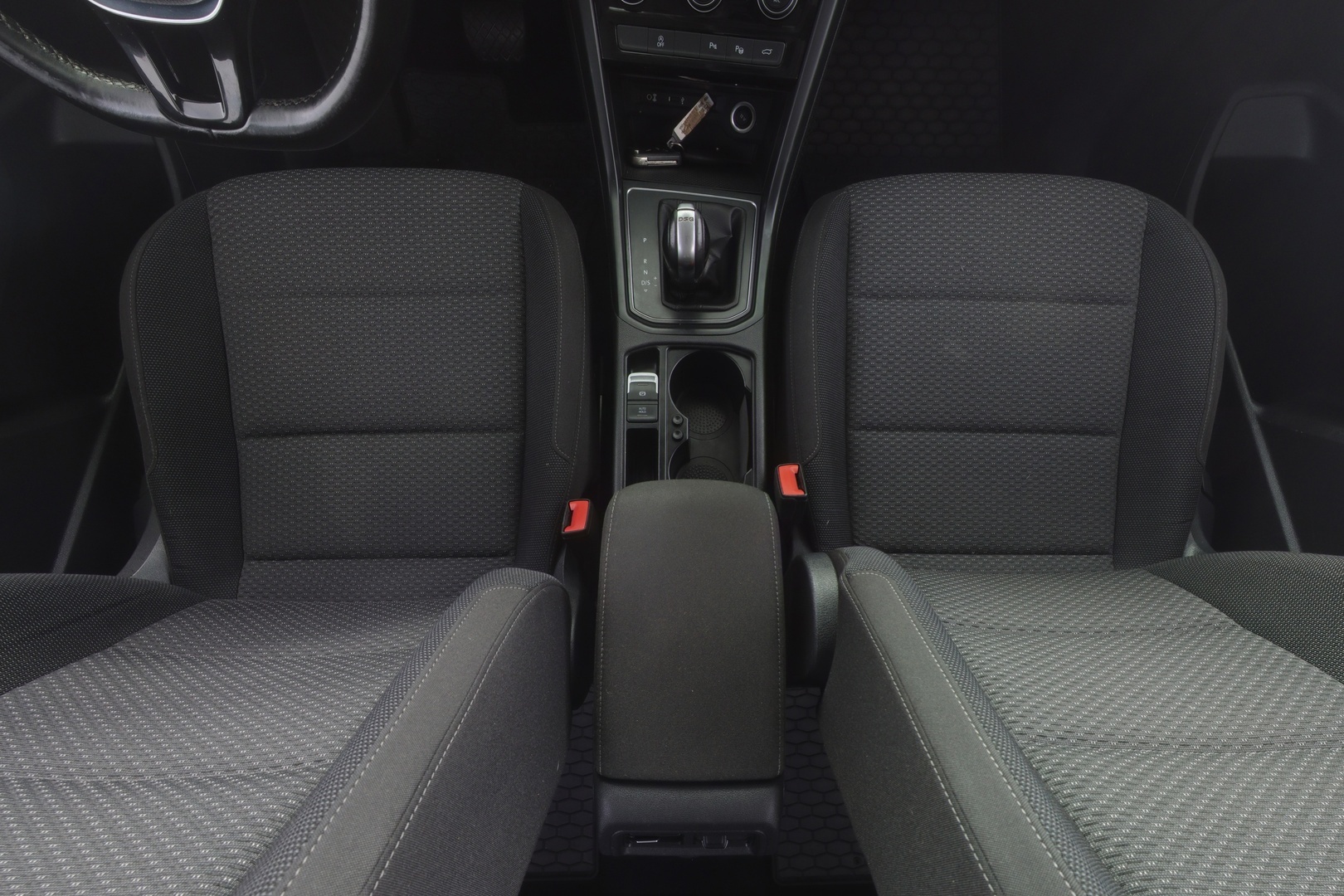 VOLKSWAGEN Touran 2017