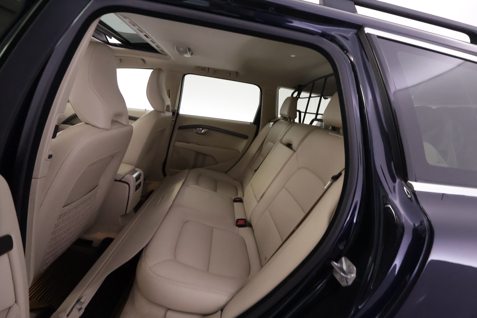 VOLVO XC70 2016