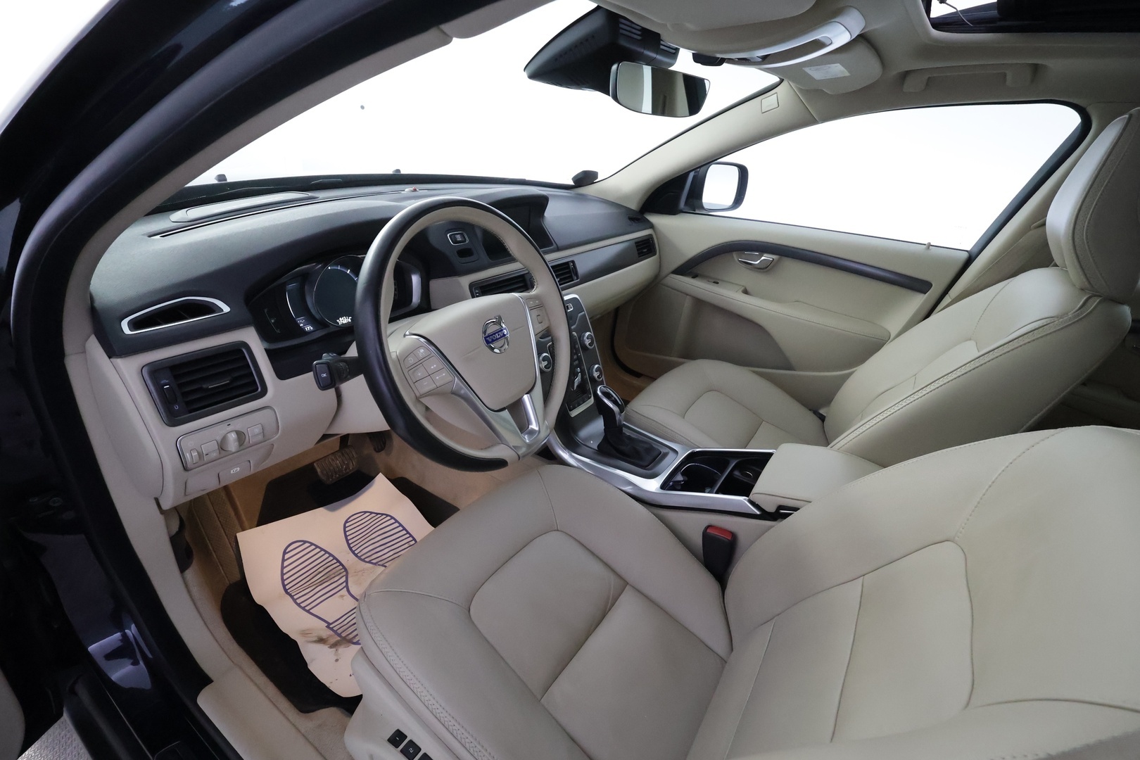 VOLVO XC70 2016