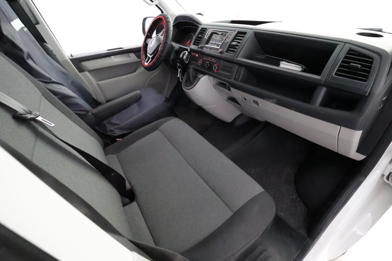 VOLKSWAGEN Transporter 2017