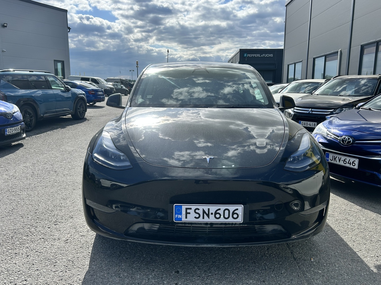 TESLA Model Y 2022