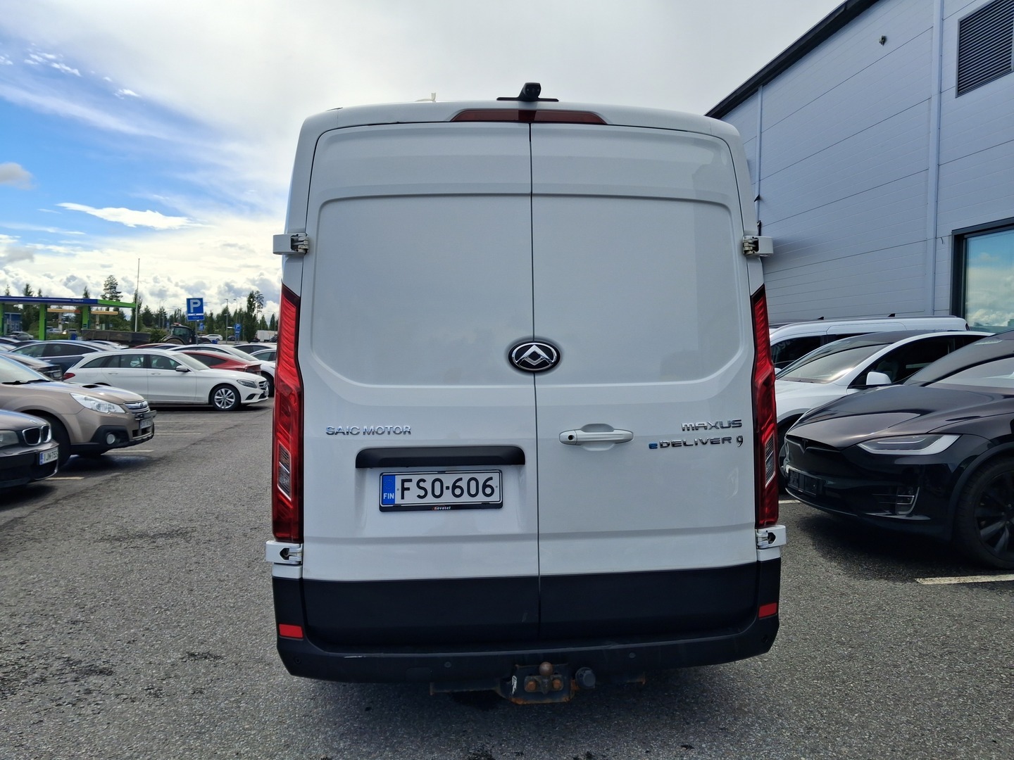 MAXUS E-DELIVER 9 2023