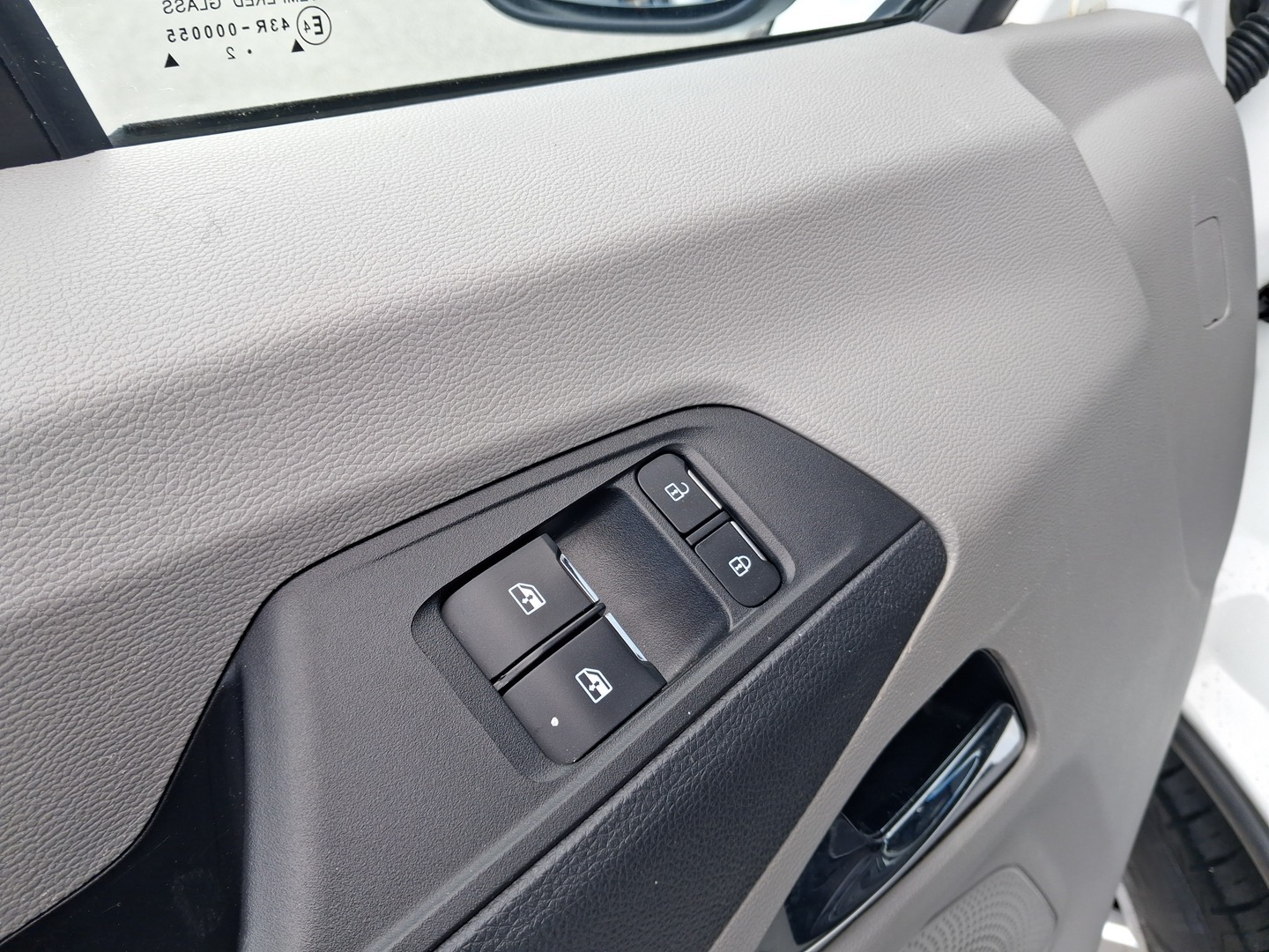 MAXUS E-DELIVER 9 2023