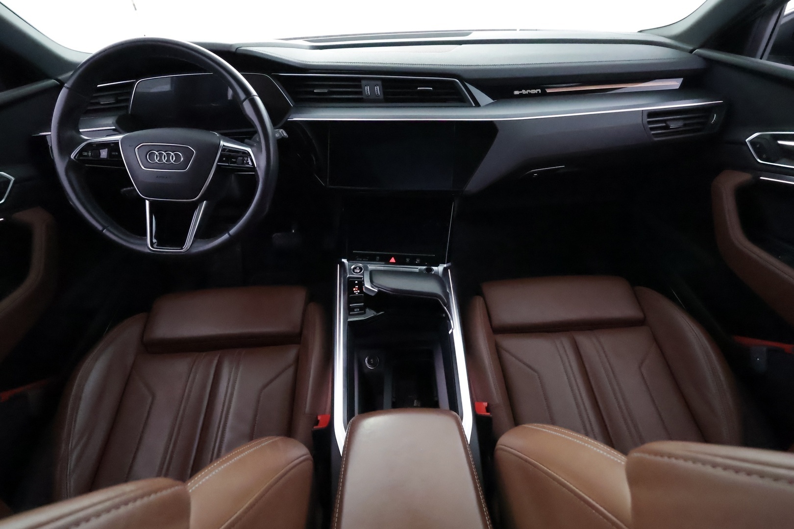 AUDI Q8 E-TRON 20