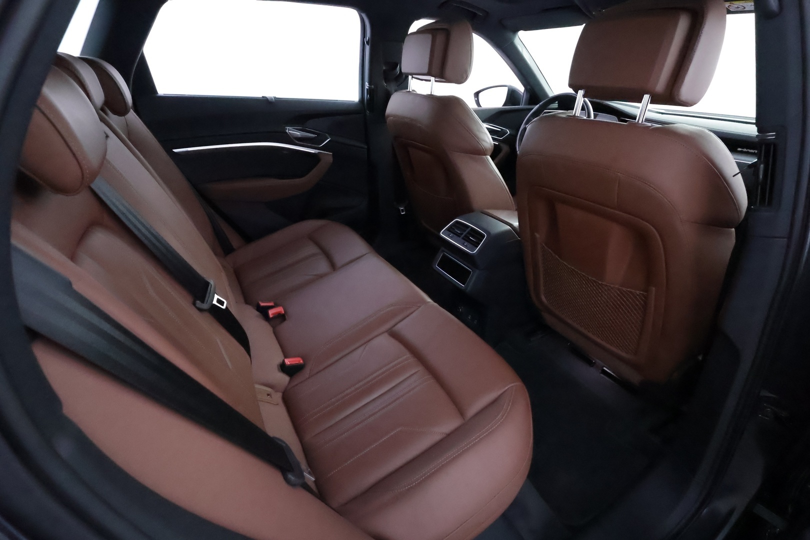 AUDI Q8 E-TRON 24