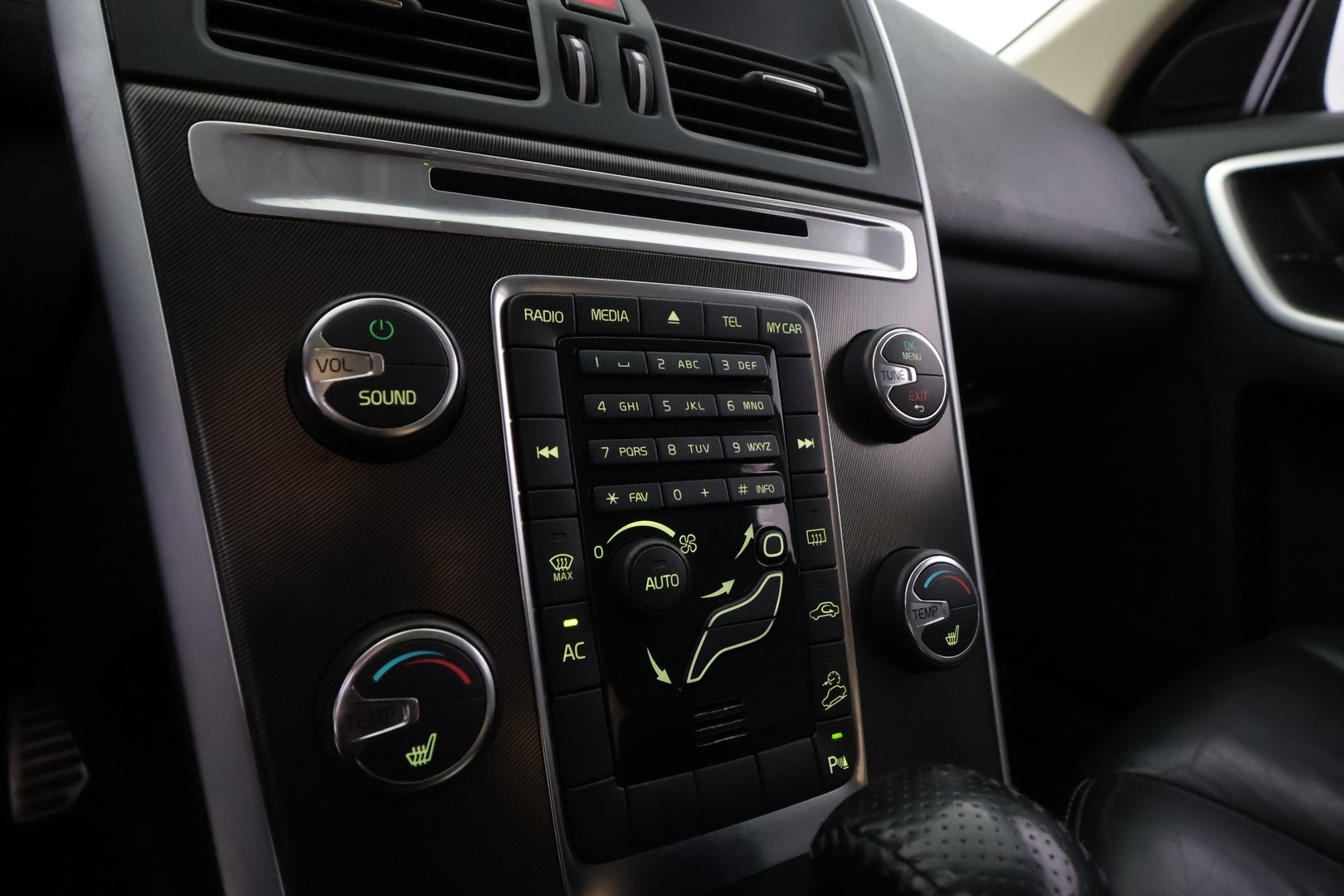 VOLVO XC60 17