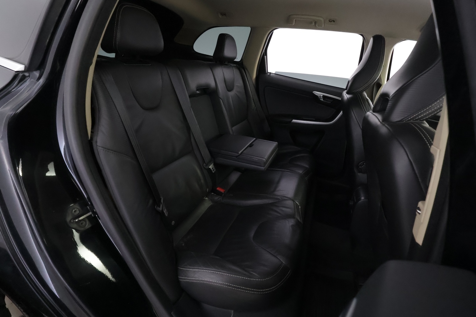 VOLVO XC60 26