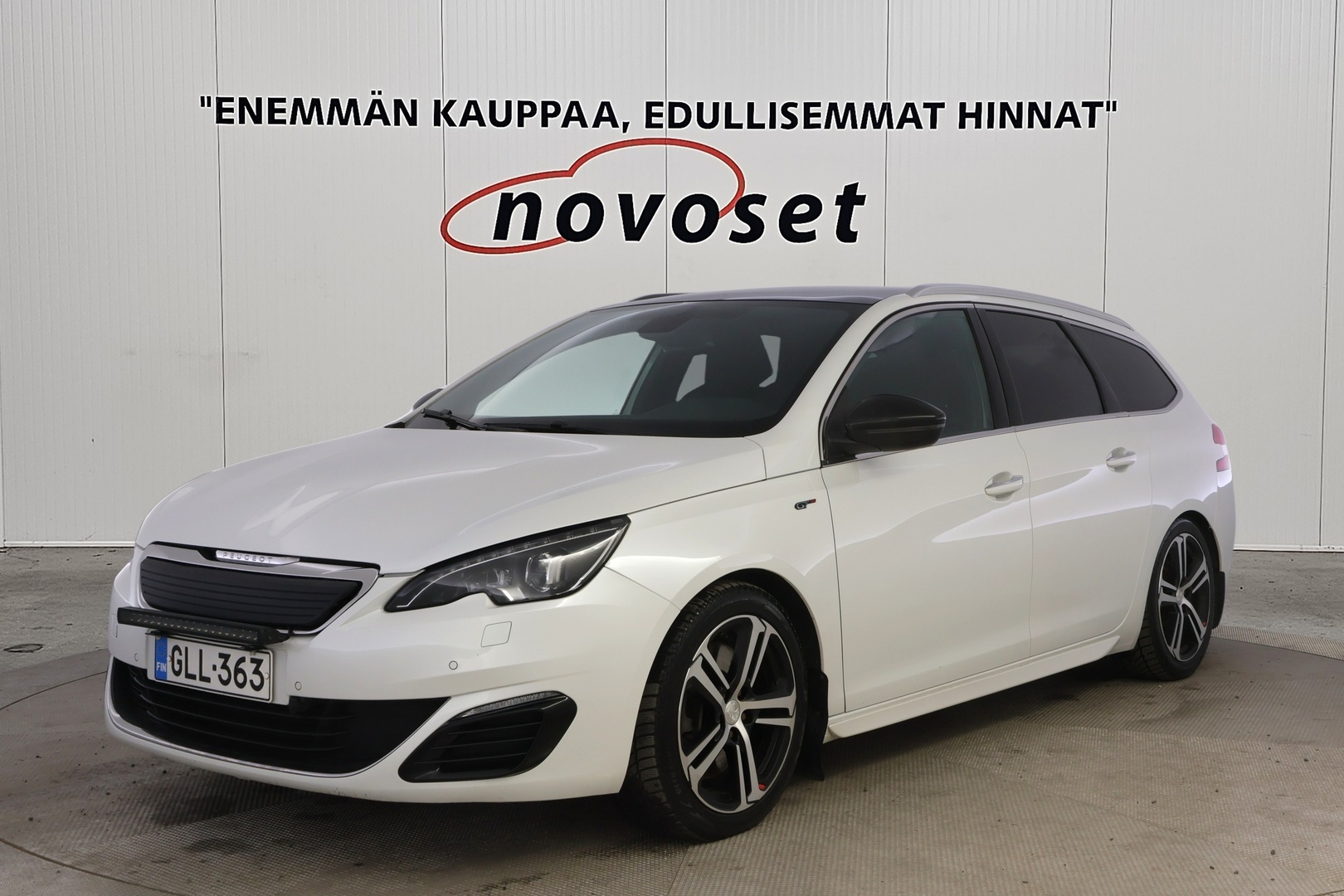 PEUGEOT 308 2015