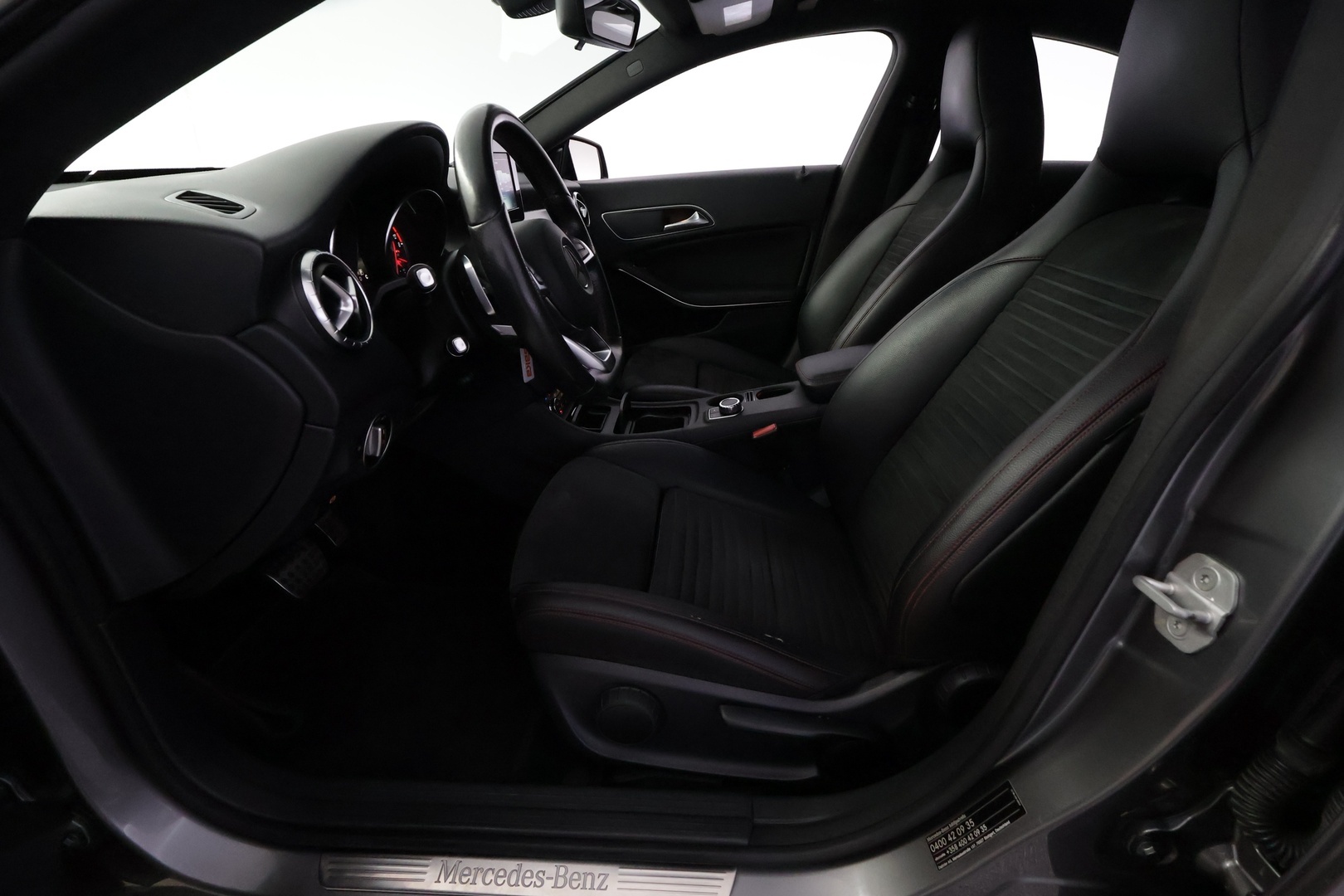 MERCEDES-BENZ CLA 2016
