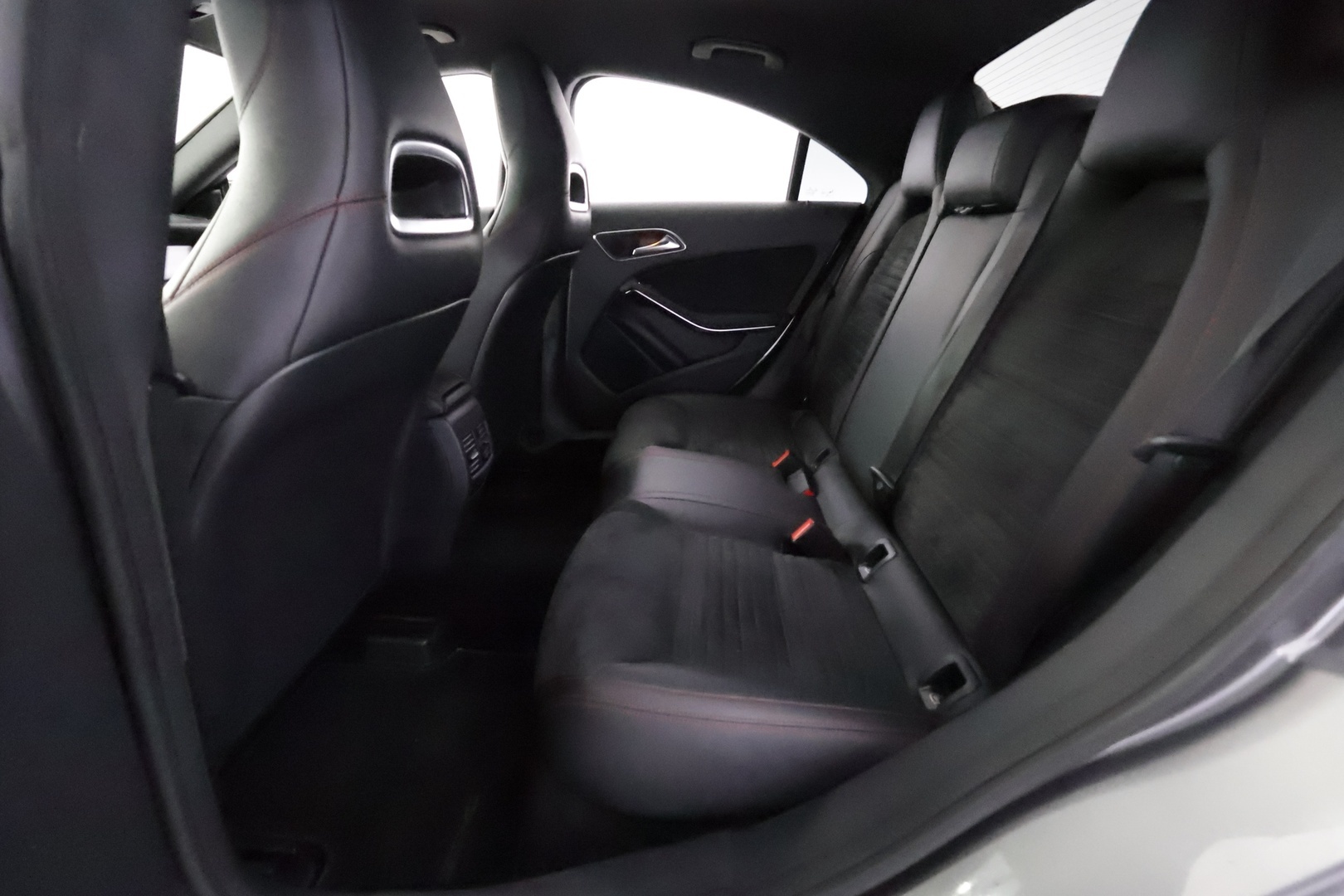 MERCEDES-BENZ CLA 2016