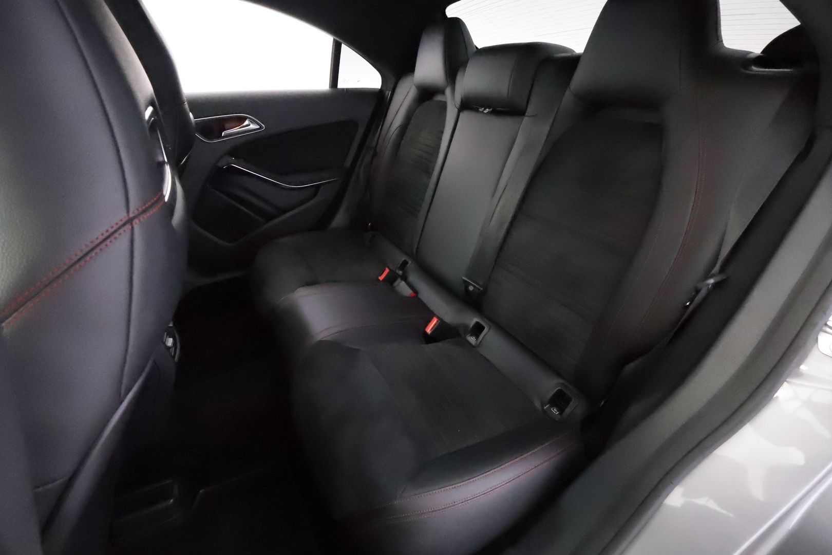 MERCEDES-BENZ CLA 2016