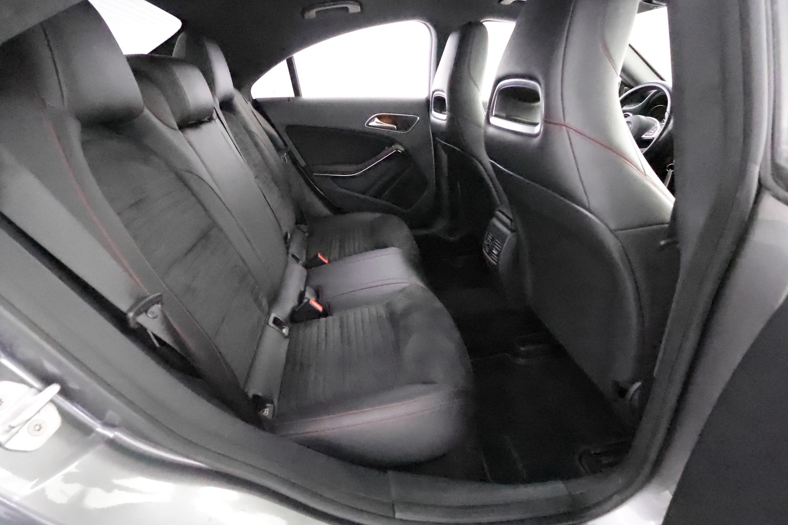 MERCEDES-BENZ CLA 2016