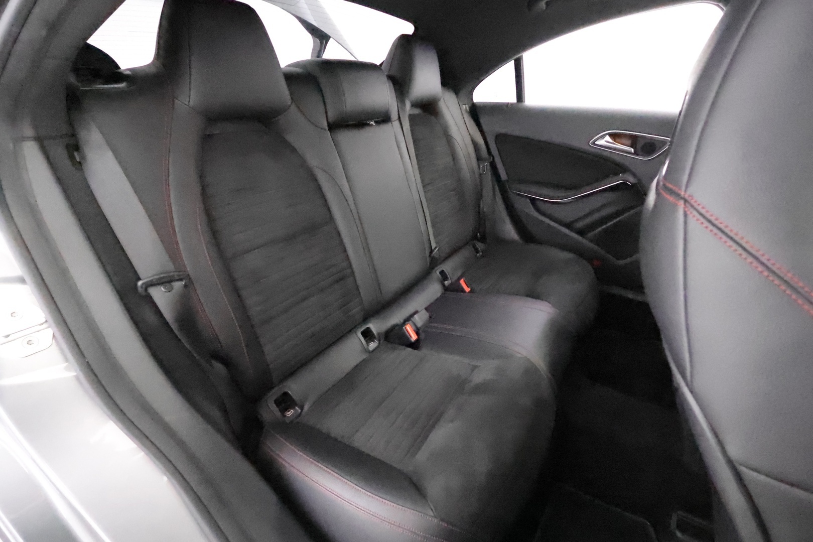 MERCEDES-BENZ CLA 2016