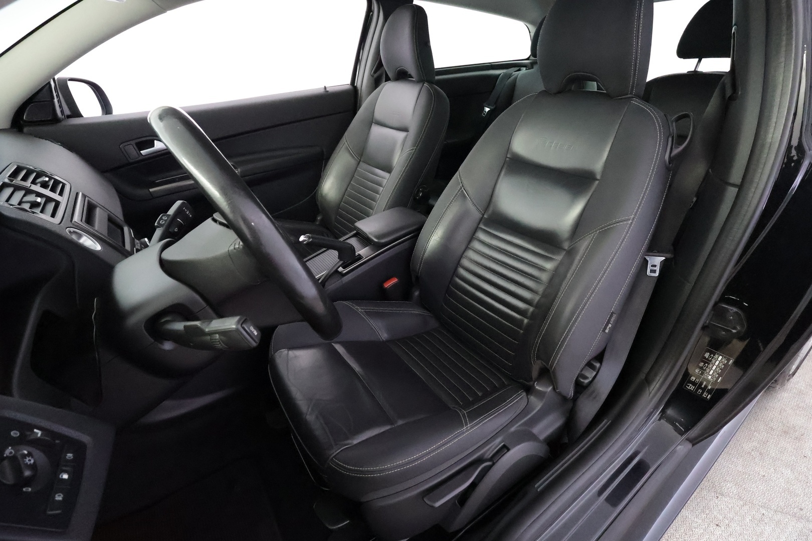 VOLVO C30 2012