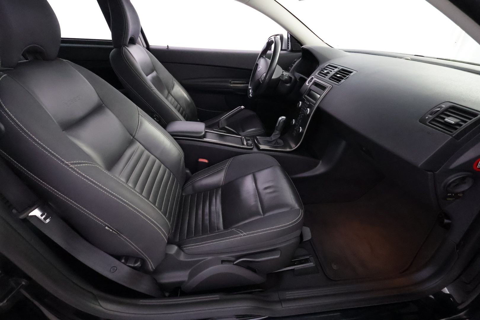 VOLVO C30 2012