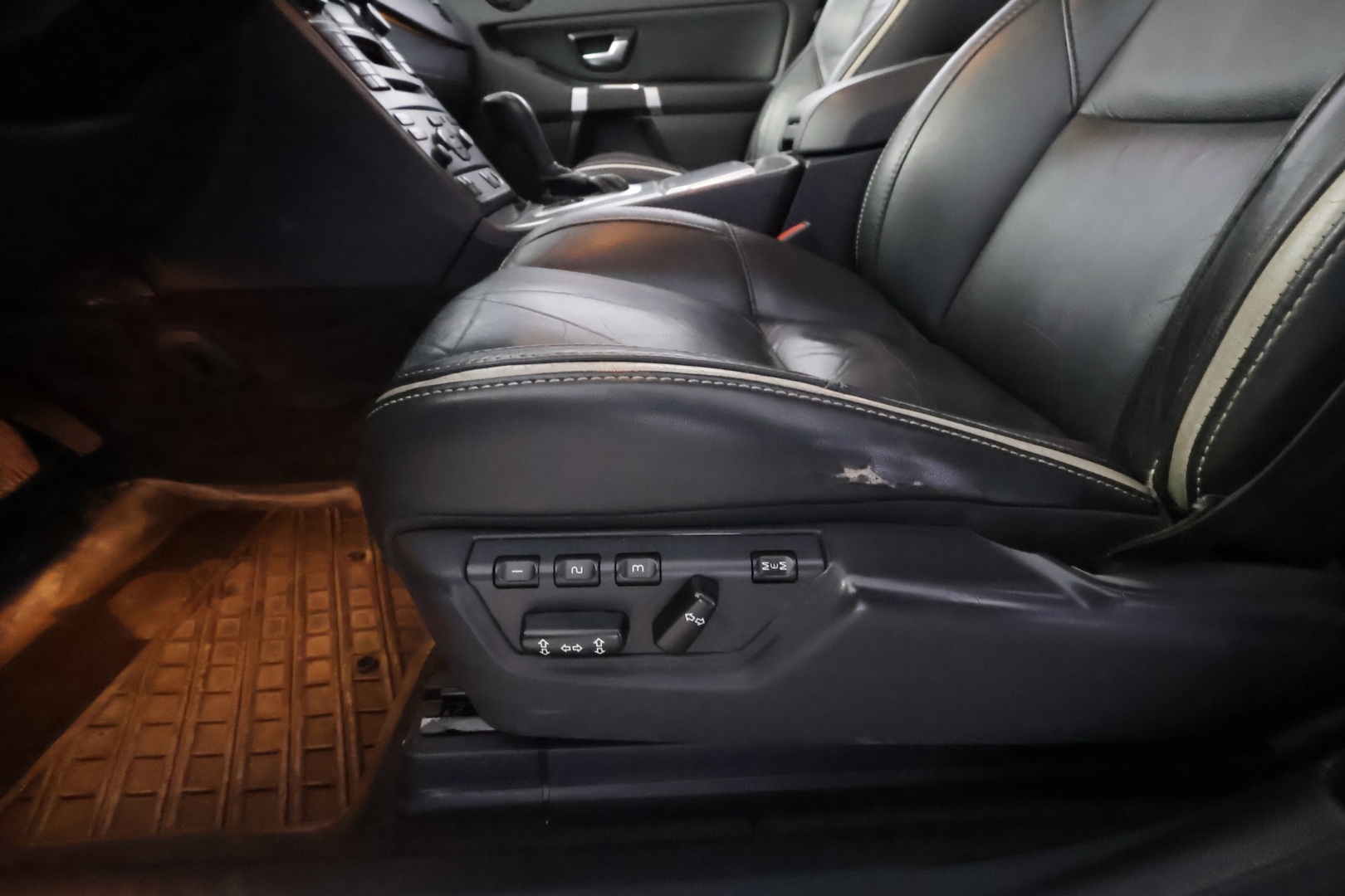 VOLVO XC90 2010