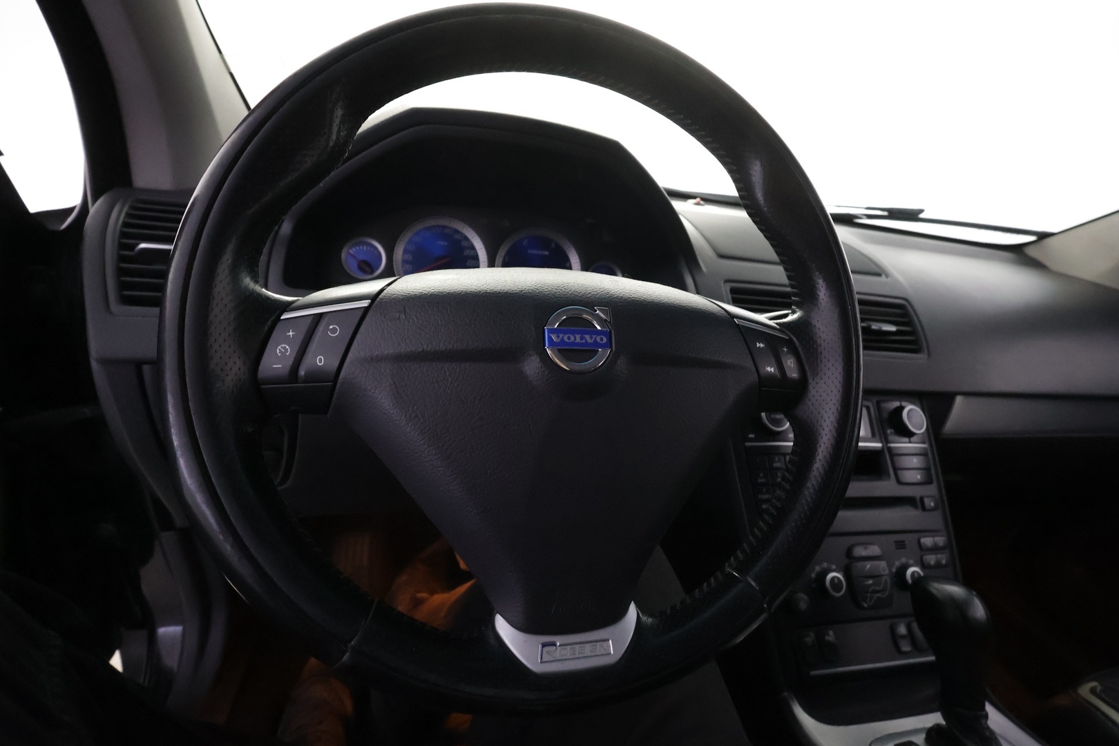 VOLVO XC90 2010