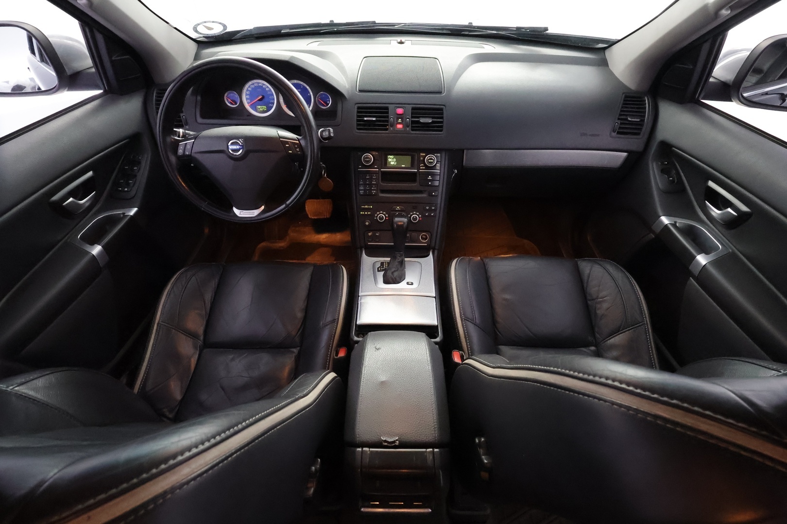 VOLVO XC90 2010