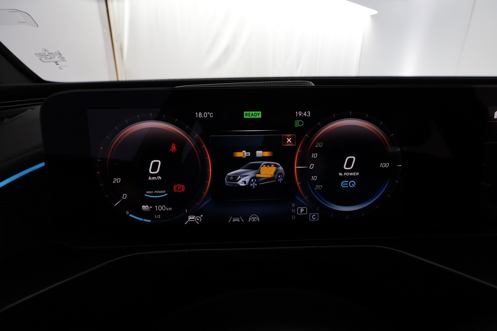 MERCEDES-BENZ EQC 37