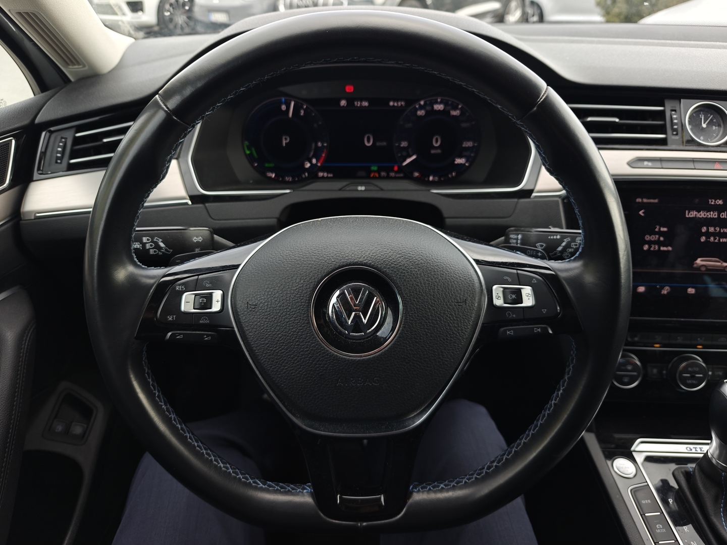 VOLKSWAGEN Passat 2018