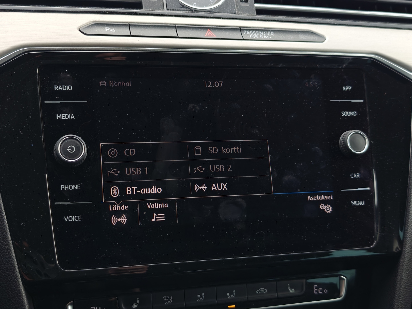 VOLKSWAGEN Passat 2018