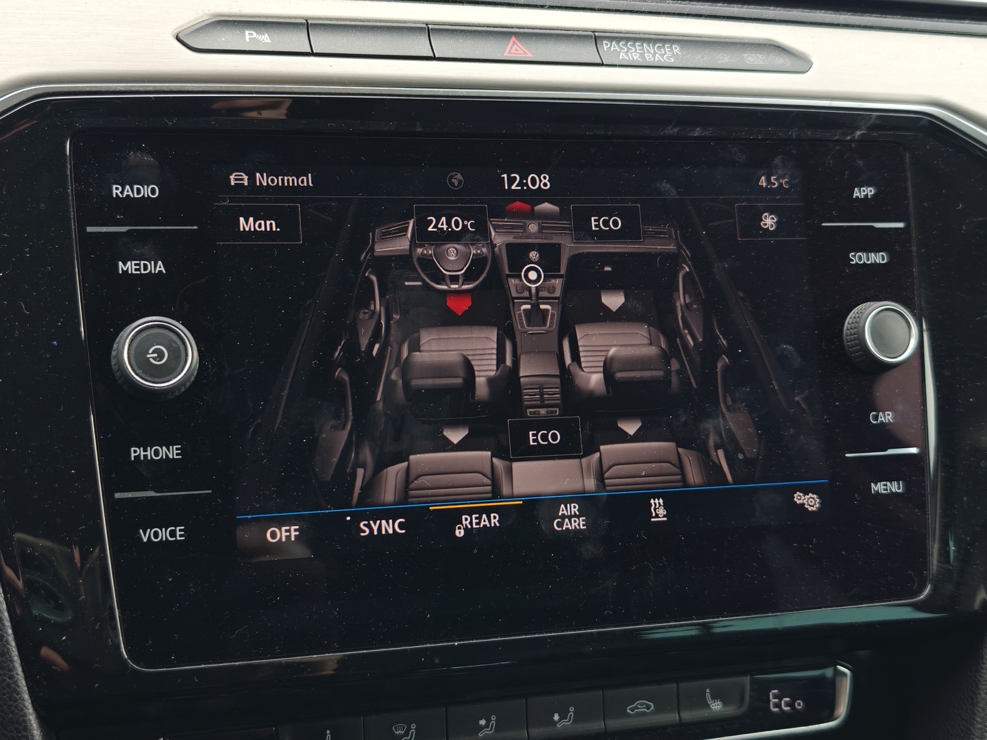 VOLKSWAGEN Passat 2018