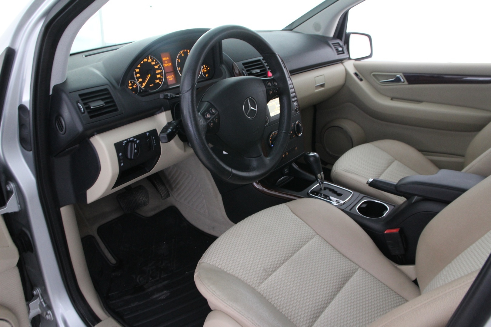 MERCEDES-BENZ A 2009