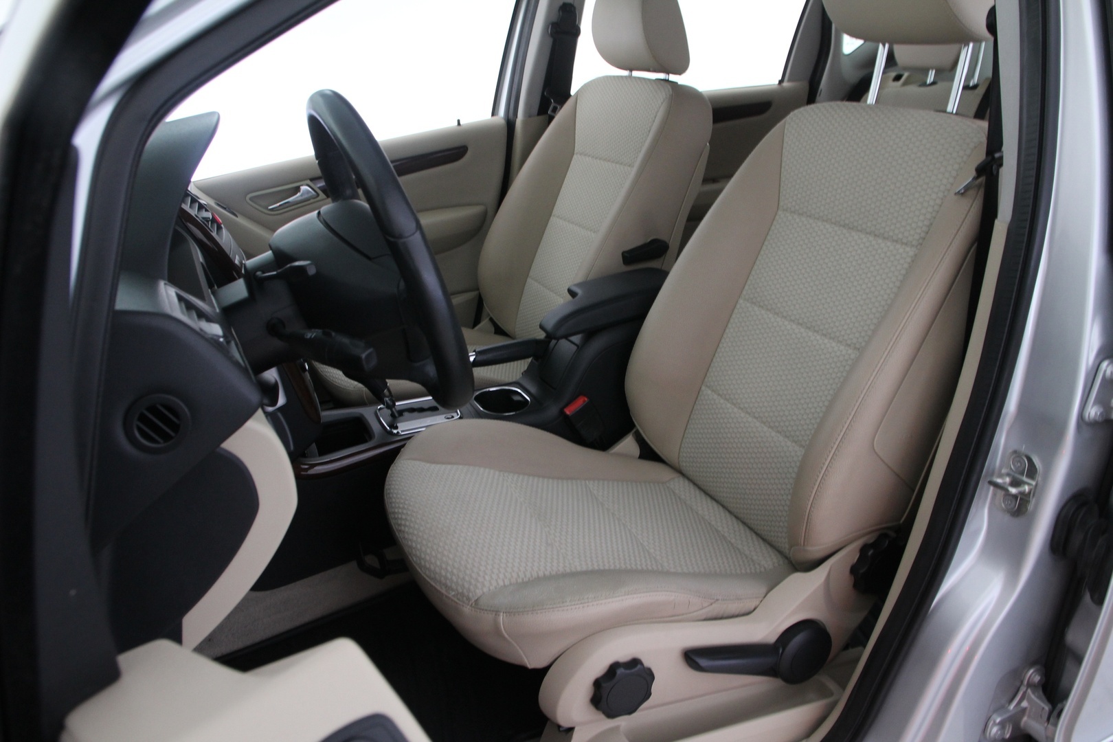 MERCEDES-BENZ A 2009