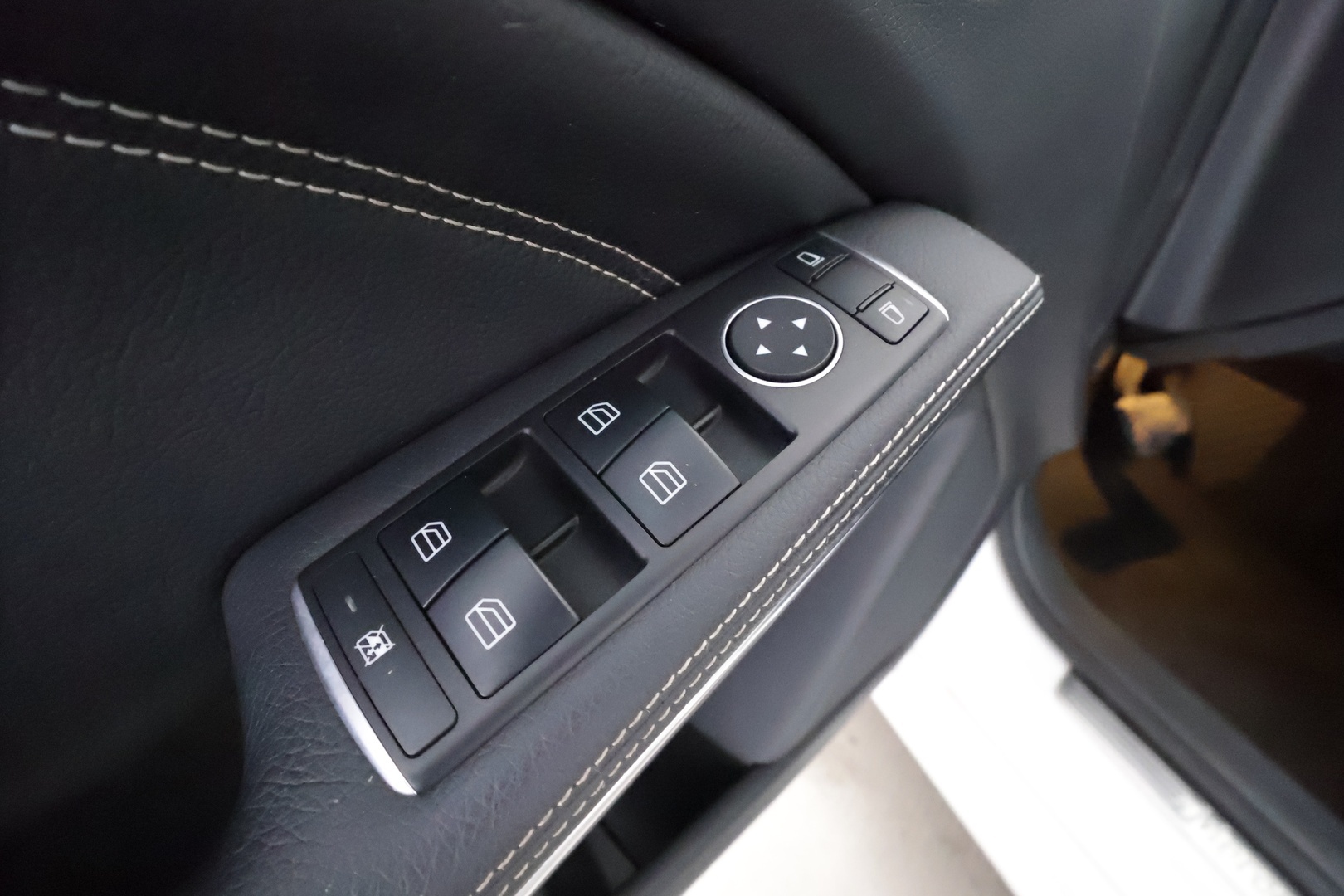 MERCEDES-BENZ CLA 2017