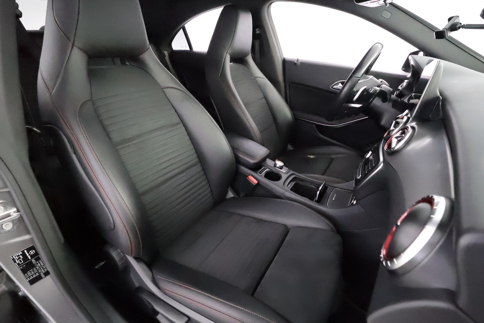 MERCEDES-BENZ CLA 2019