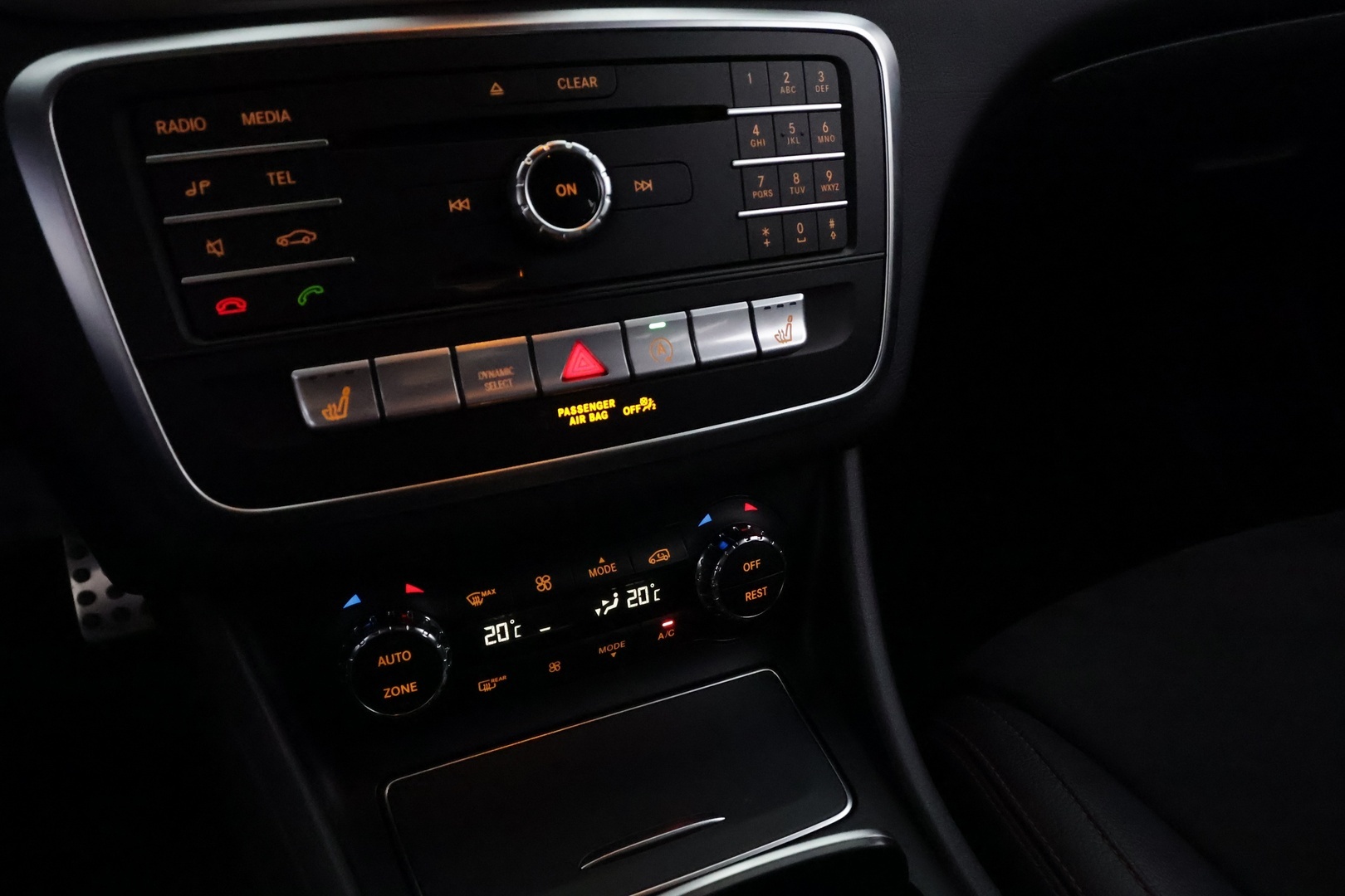 MERCEDES-BENZ CLA 2019