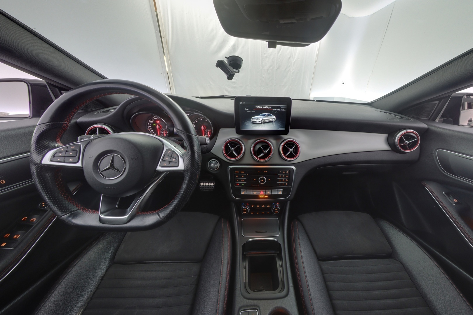 MERCEDES-BENZ CLA 2019