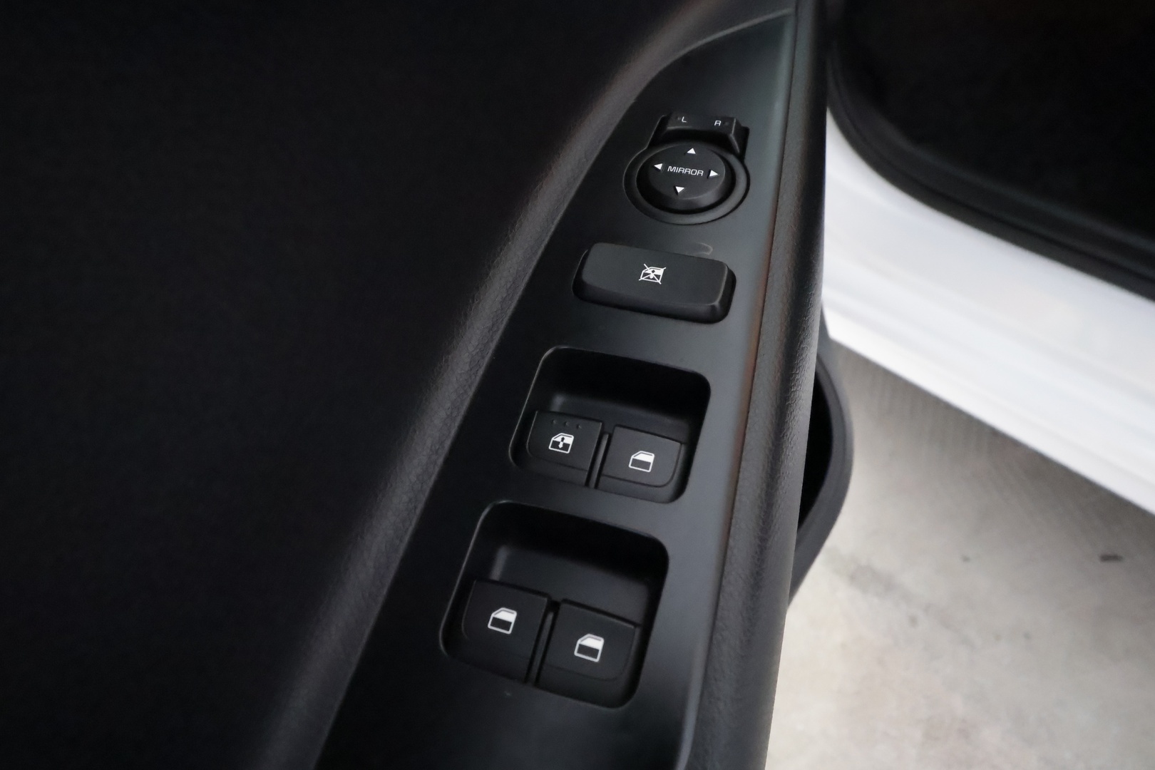 KIA Rio 13