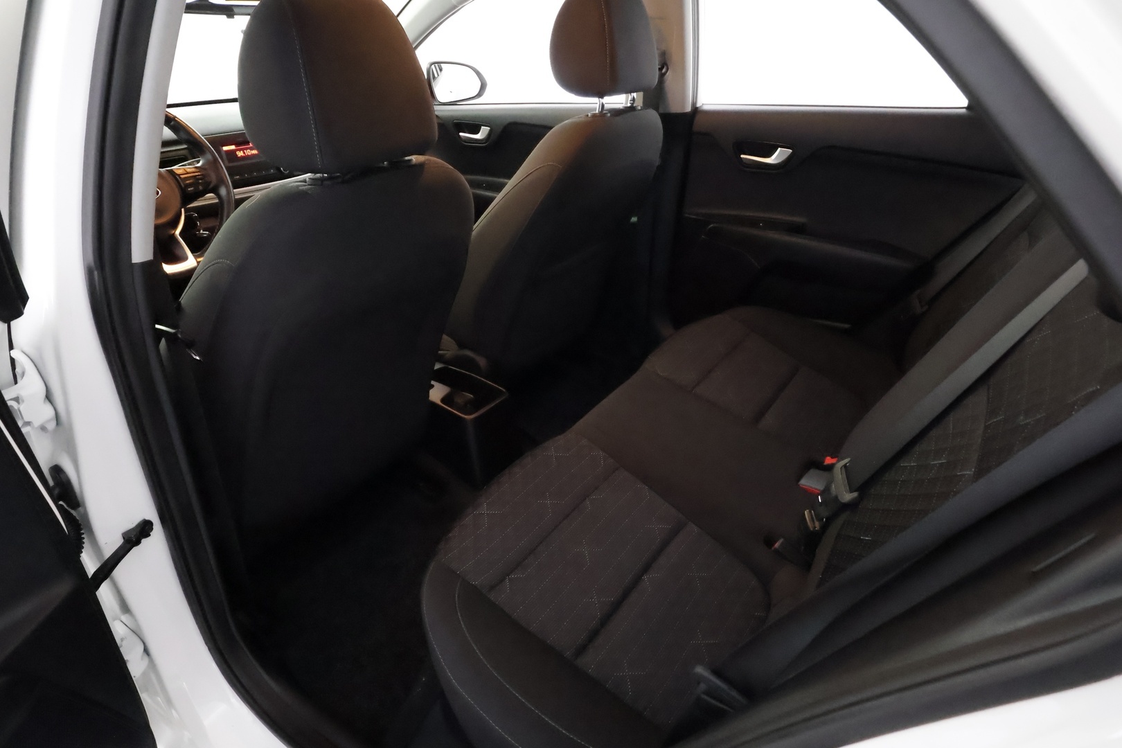 KIA Rio 14