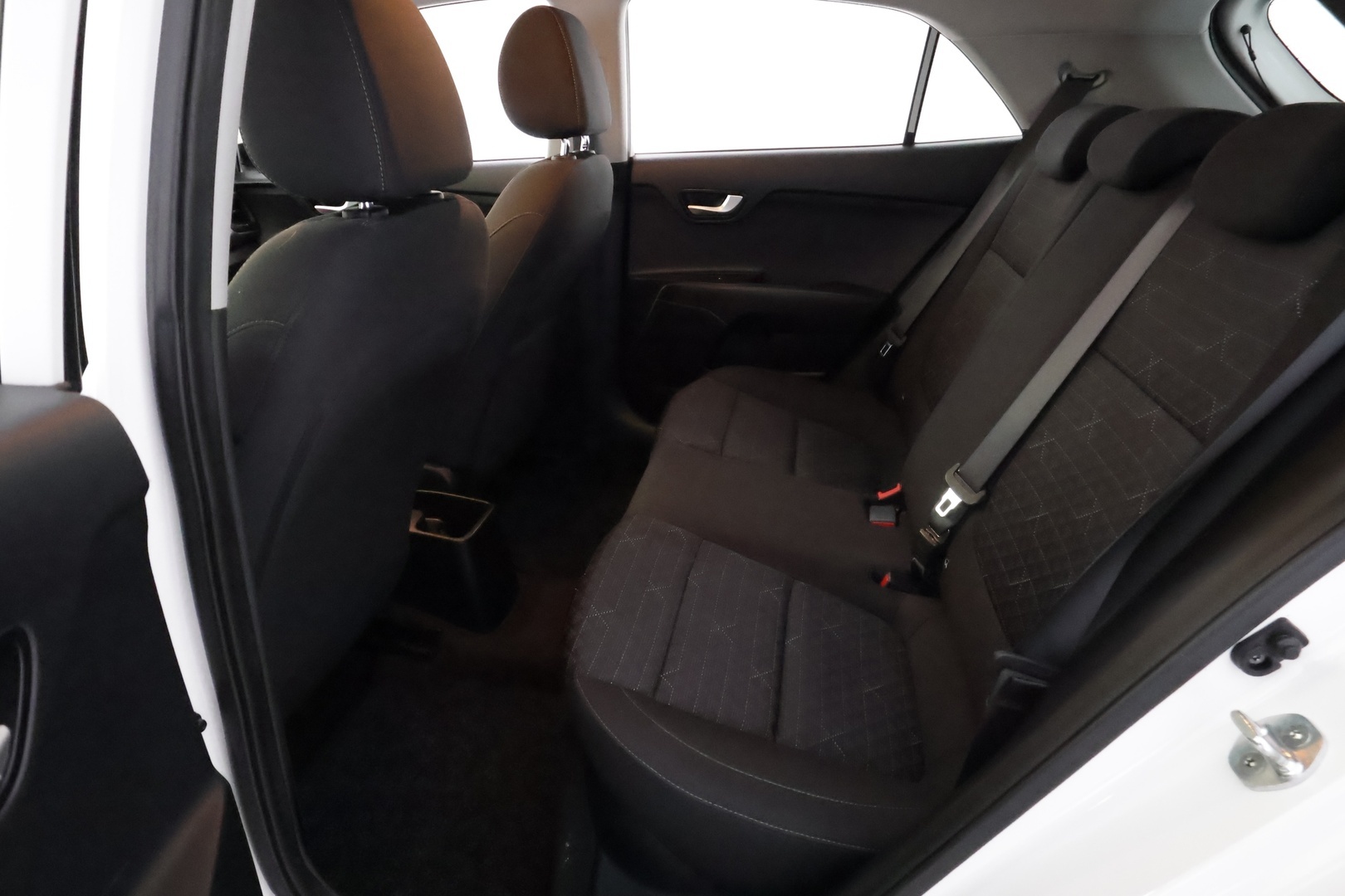 KIA Rio 15