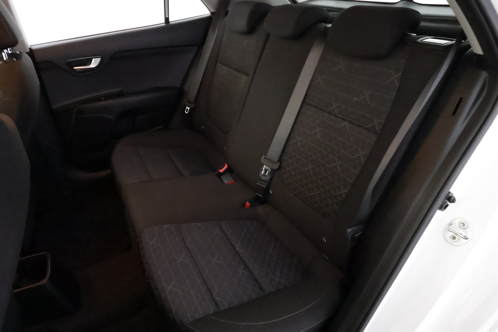 KIA Rio 16