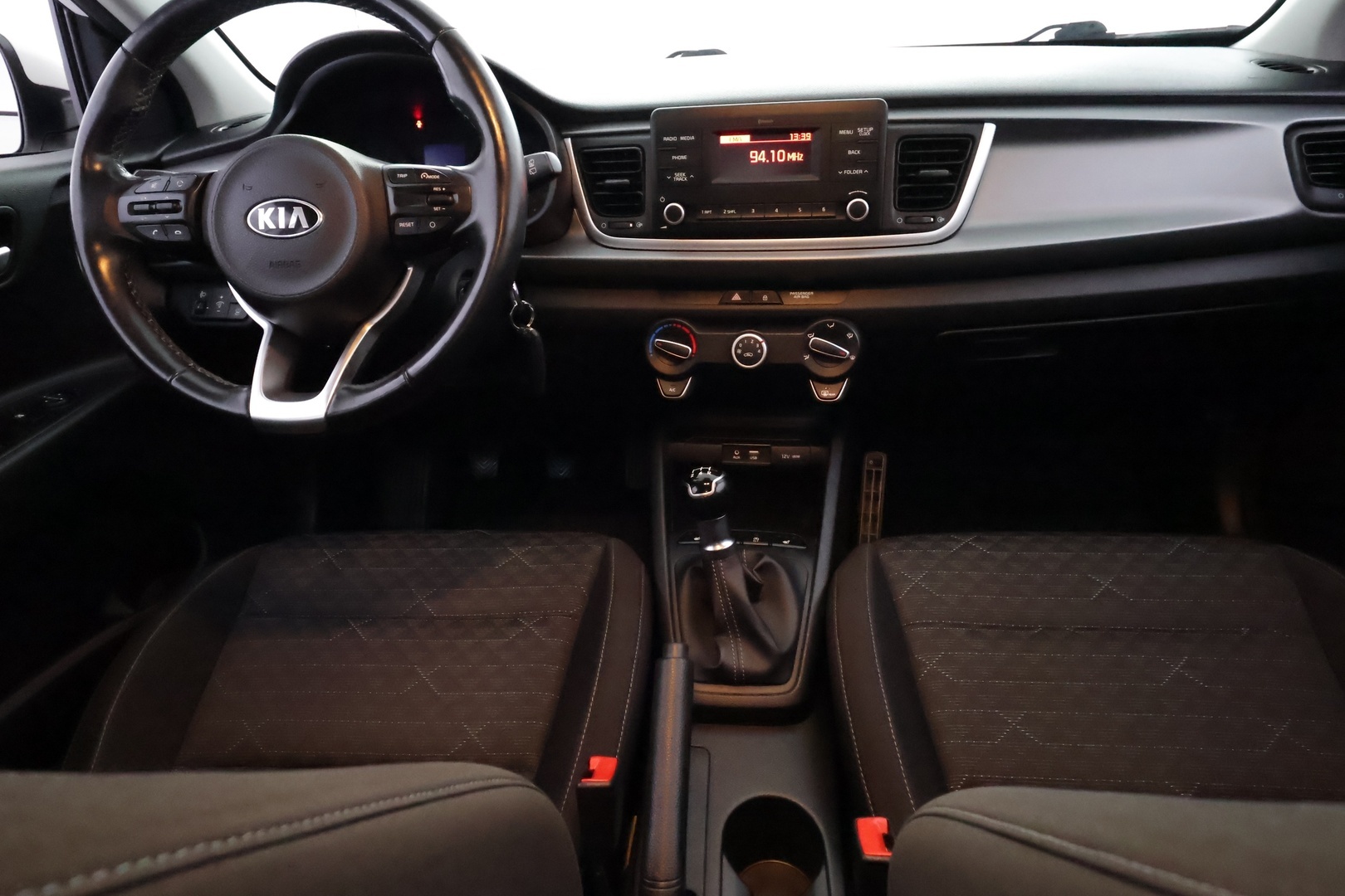 KIA Rio 18