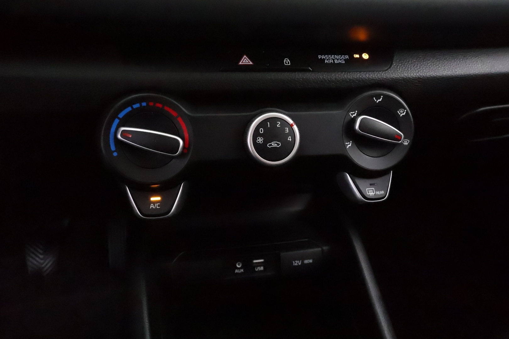 KIA Rio 34