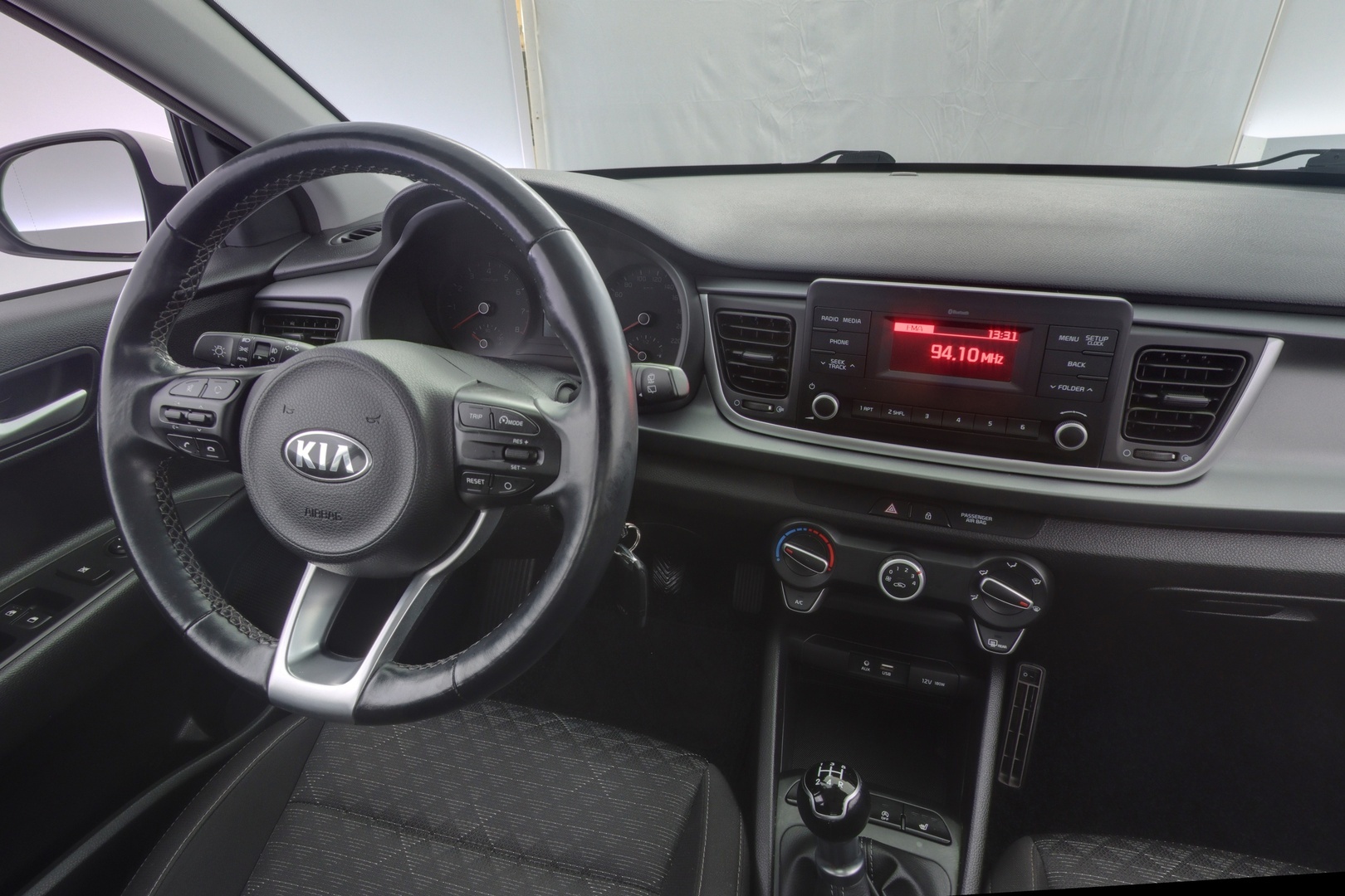 KIA Rio 8