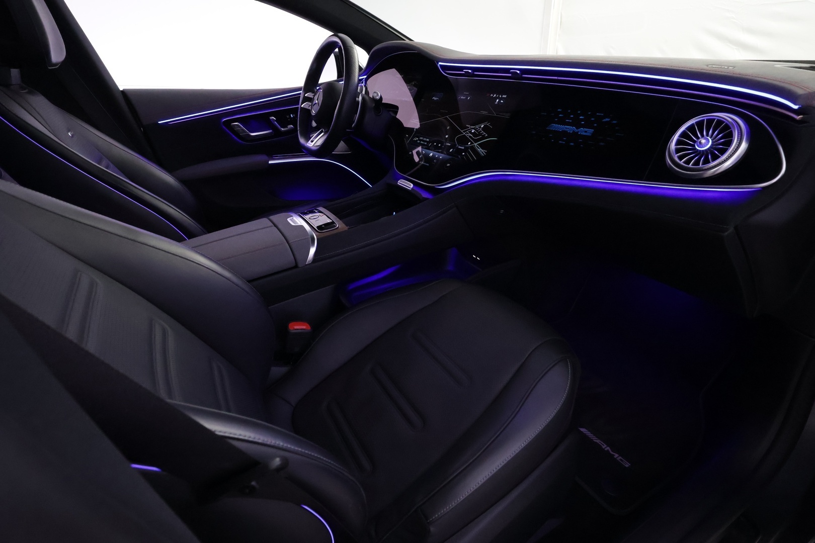 MERCEDES-BENZ EQS 2022