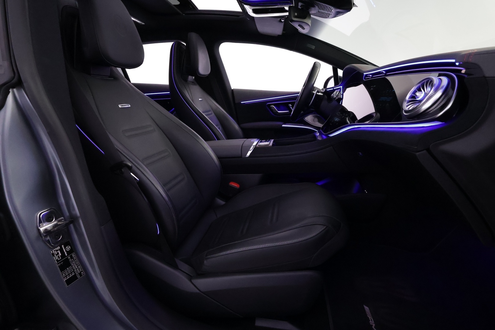MERCEDES-BENZ EQS 2022