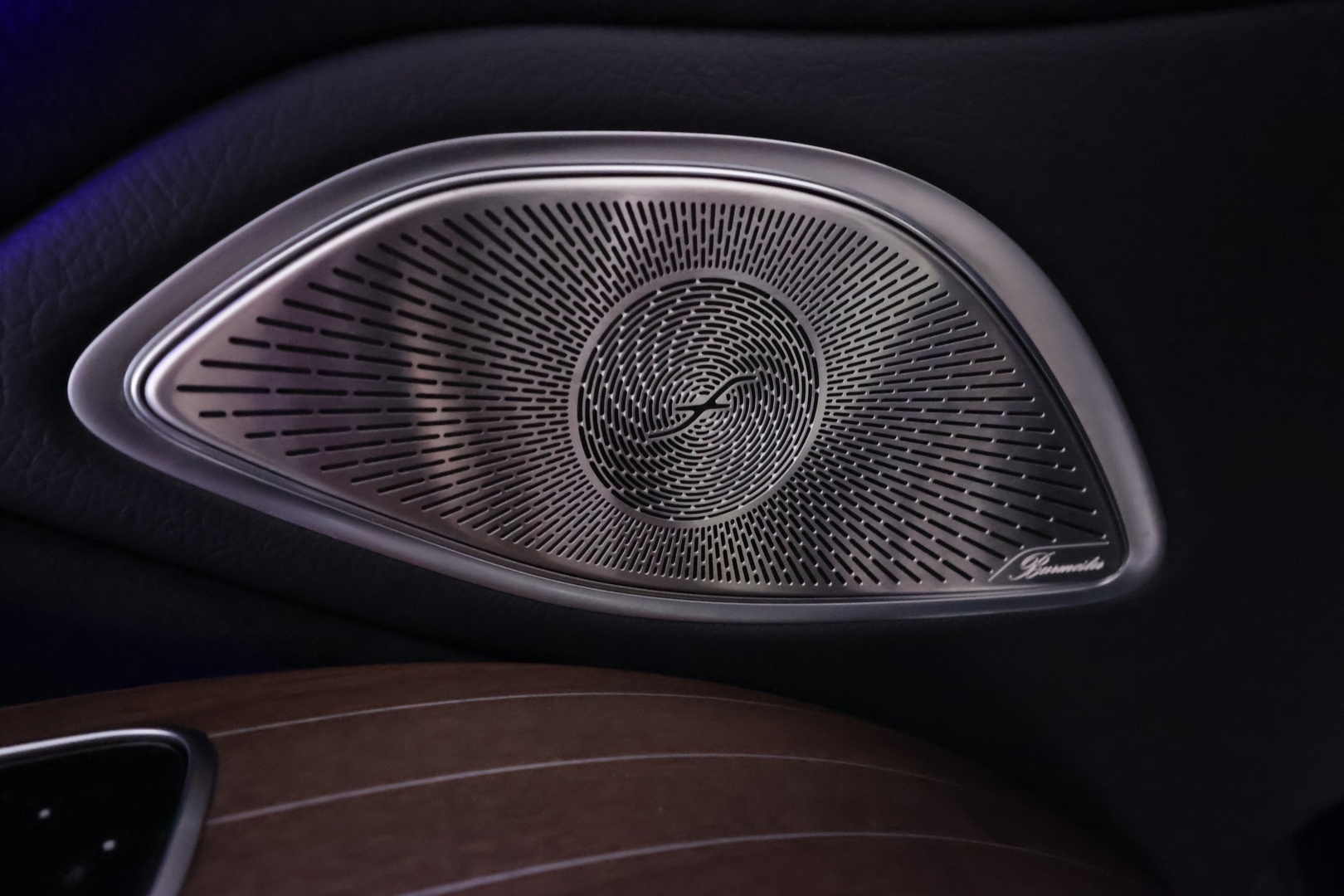 MERCEDES-BENZ EQS 2022