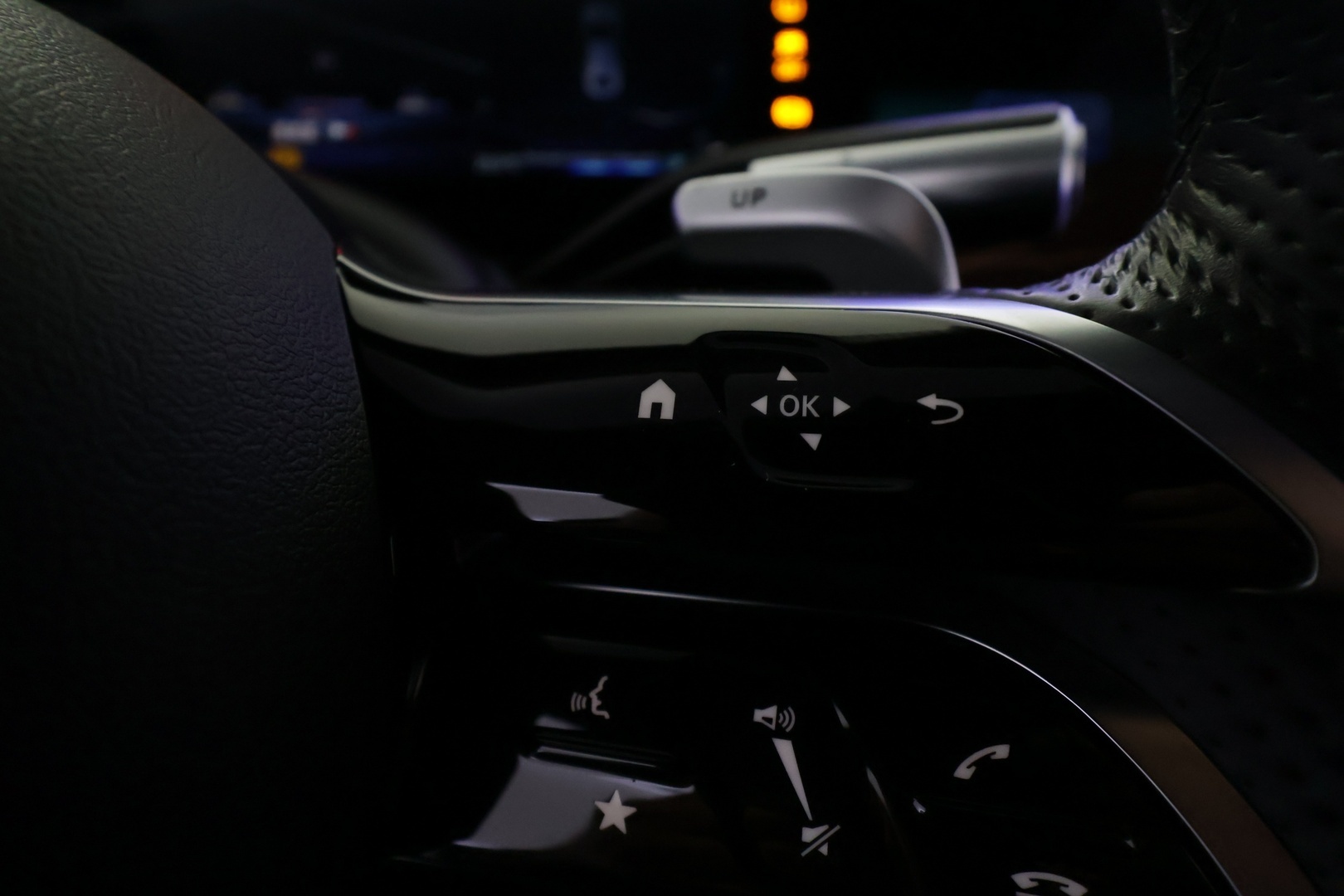 MERCEDES-BENZ EQS 2022
