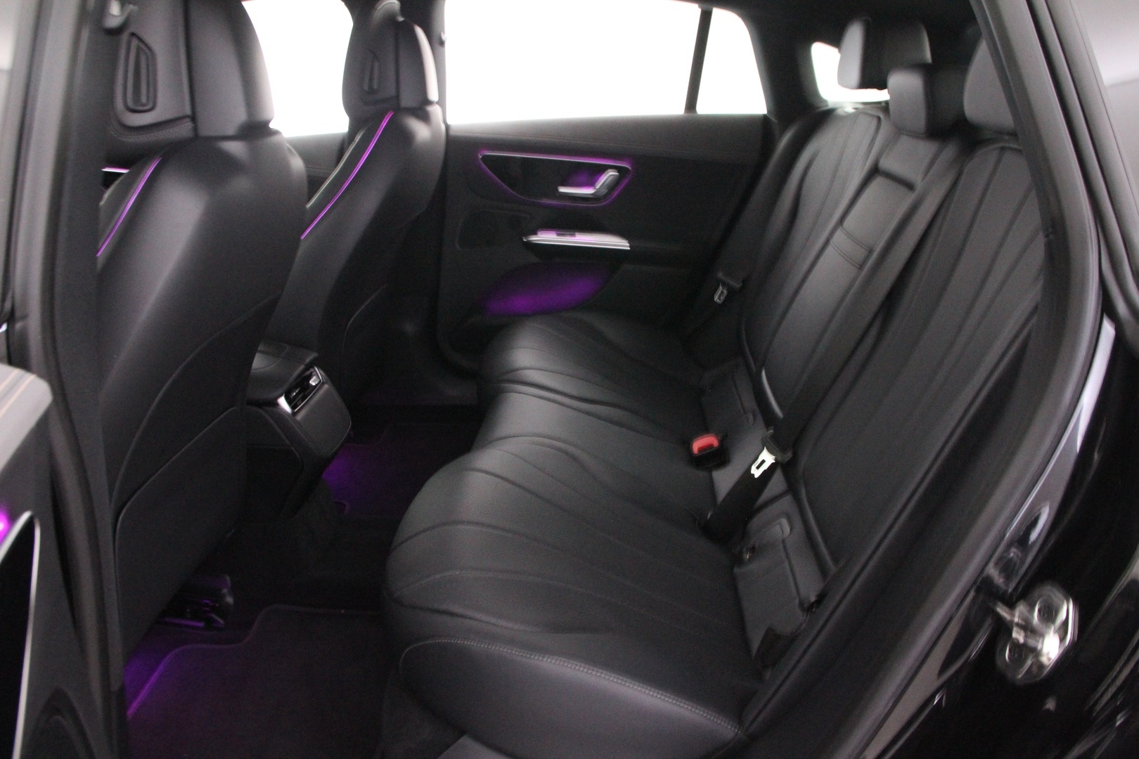 MERCEDES-BENZ EQE 2023