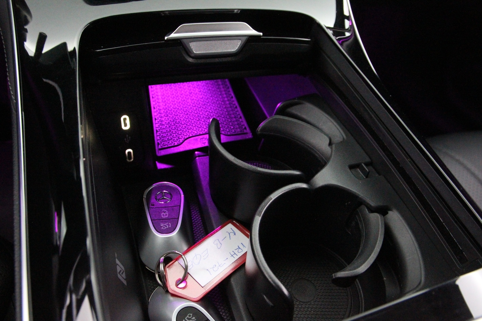 MERCEDES-BENZ EQE 2023