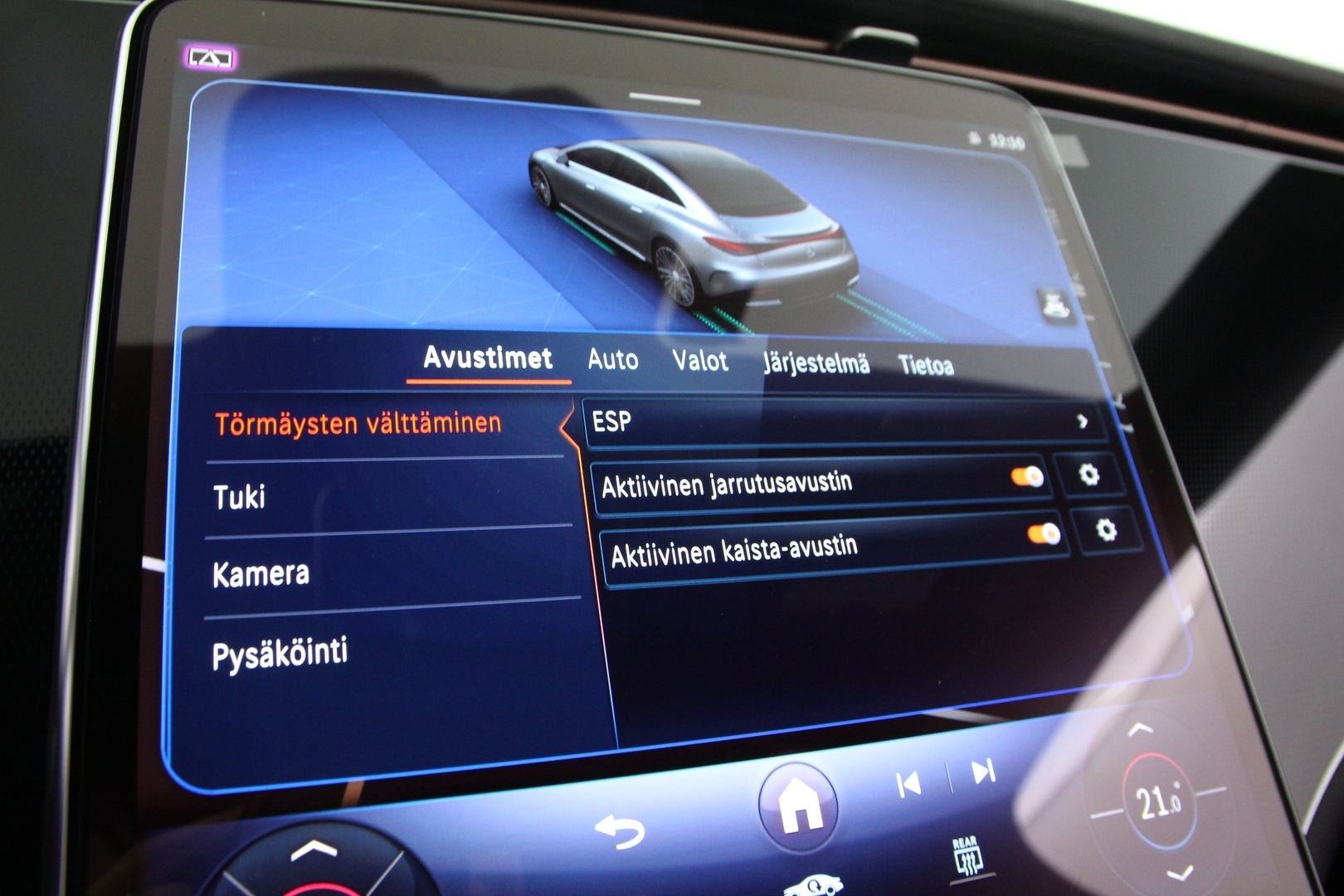 MERCEDES-BENZ EQE 2023