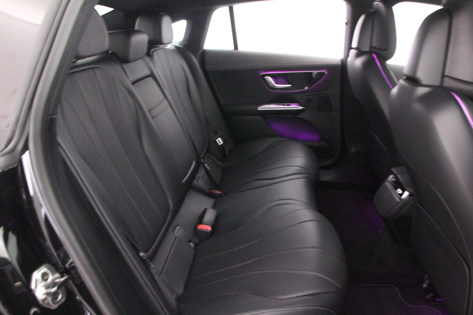 MERCEDES-BENZ EQE 2023