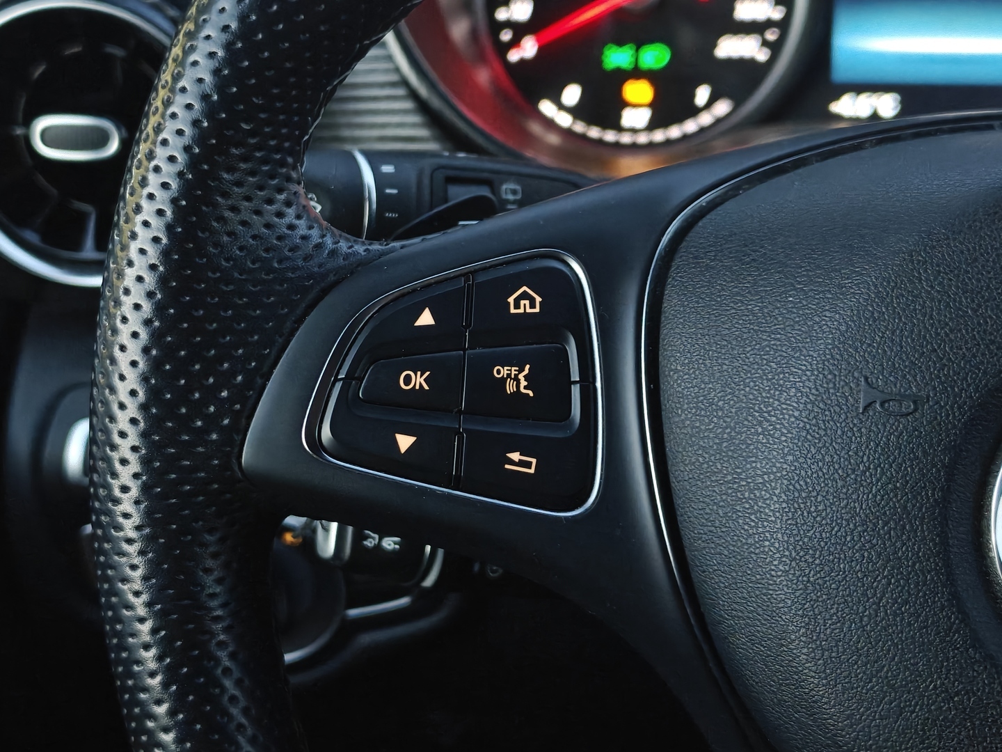 MERCEDES-BENZ EQV 2022