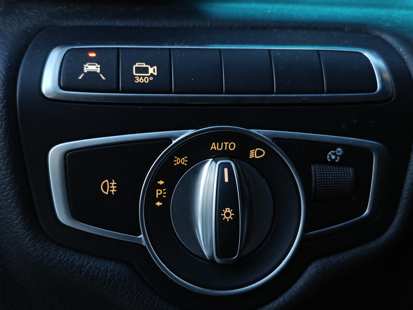 MERCEDES-BENZ EQV 2022