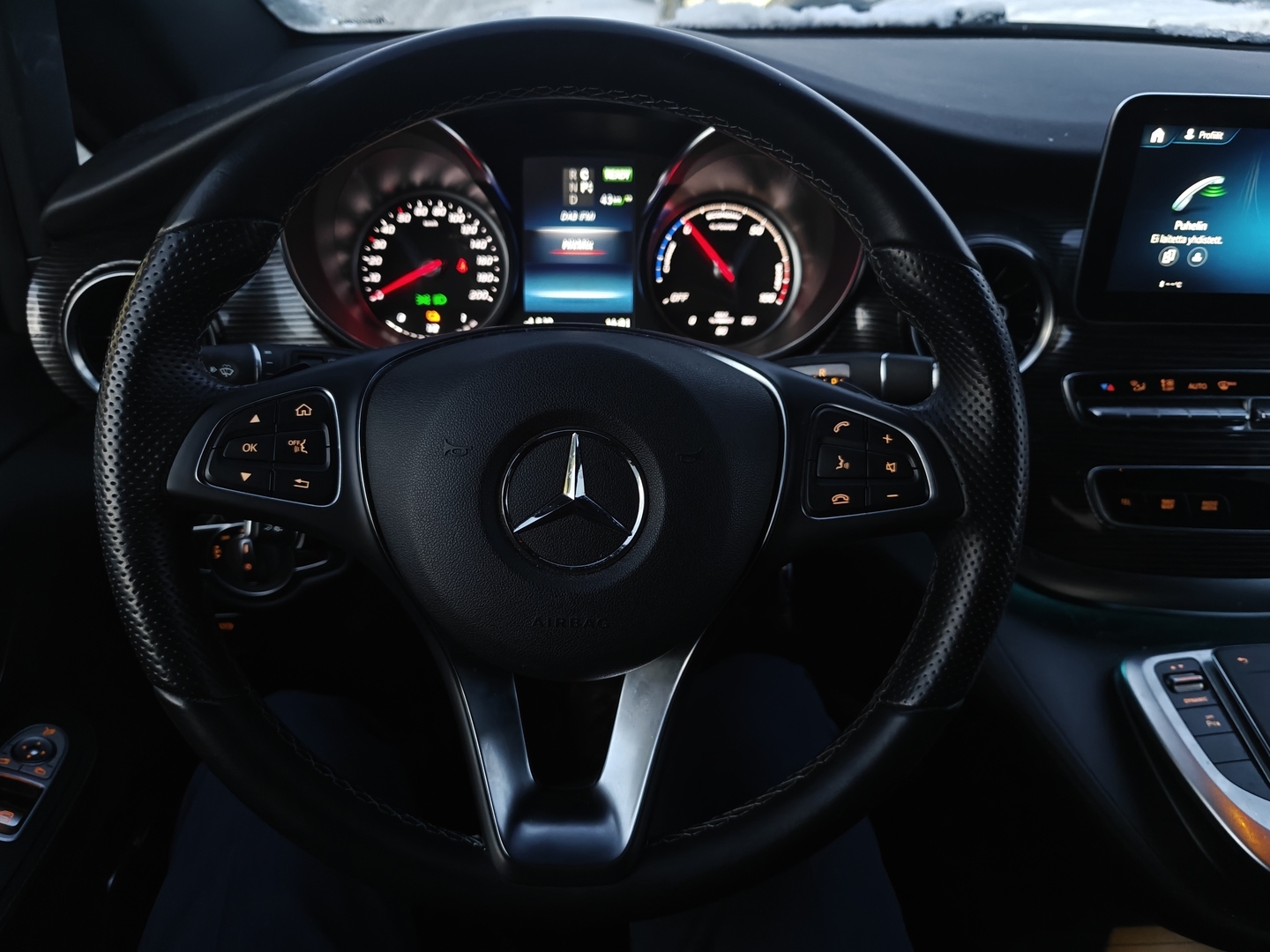 MERCEDES-BENZ EQV 2022